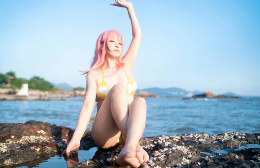 七七娜娜子 – 穗香泳衣-XDGAMES - 专注单机游戏试玩及正版推荐!